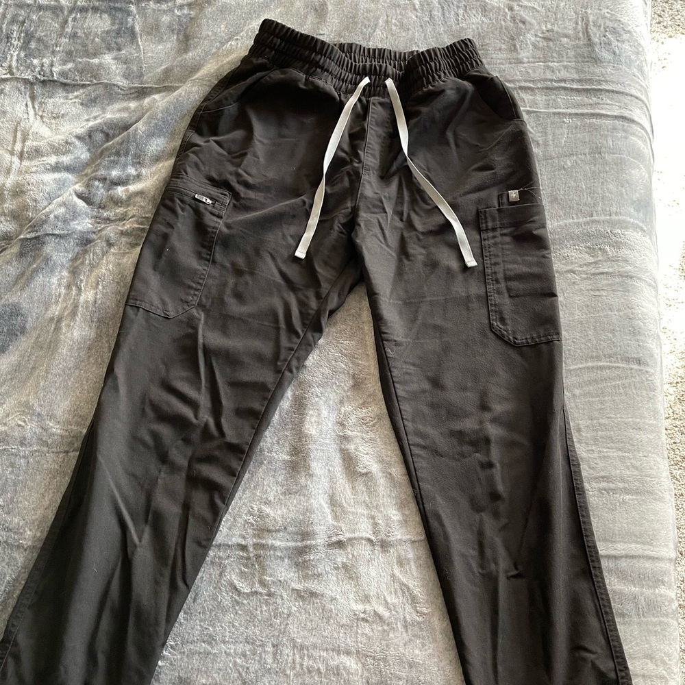 Medium Figs Black Yola Scrub pants